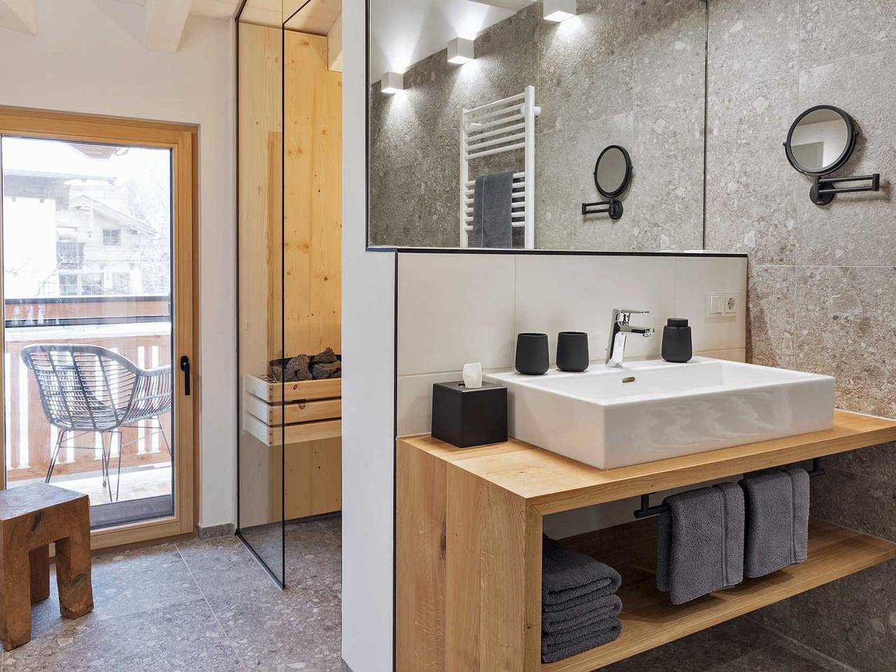 Ganze Ferienwohnung, Bewegte Berge Boutique-Apartments - Boutique-Apartment #  4 in Saalfelden am Steinernen Meer, Steinernes Meer