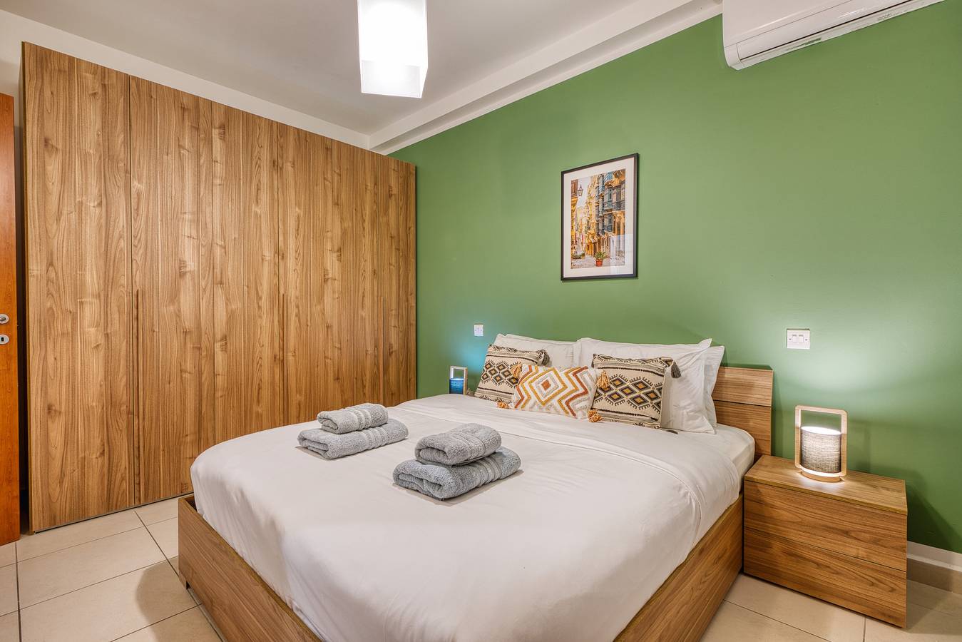 Entire apartment, Holiday apartment for 4 people with balcony in Paceville, San Giljan