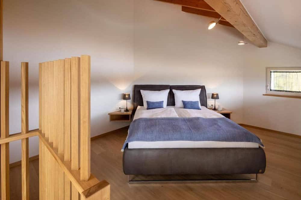 Ganze Wohnung, Stille x Weite - Hochwertige Wohnung mit See-Panorama in Kronburg, Bayerisch Schwaben