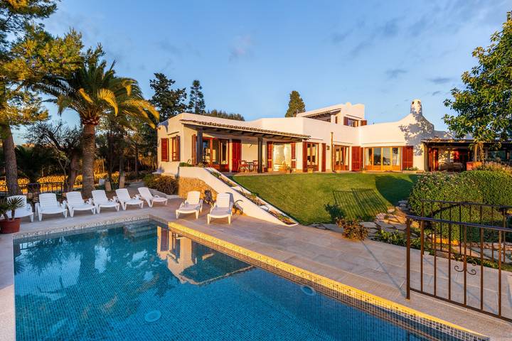 Ferienhaus für 12 Personen, mit Balkon und Garten auf Mallorca Westen