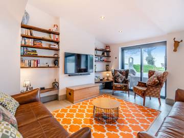 Holiday Rental for 8 People in Trefin, Pembrokeshire, Photo 1