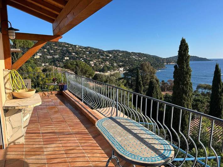 Gîte pour 4 personnes, avec jardin ainsi que vue et sauna dans Plage de La Fossette - 4