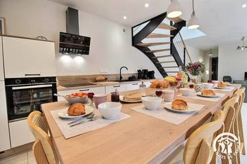 Gîte pour 6 personnes, avec jardin à Plélo