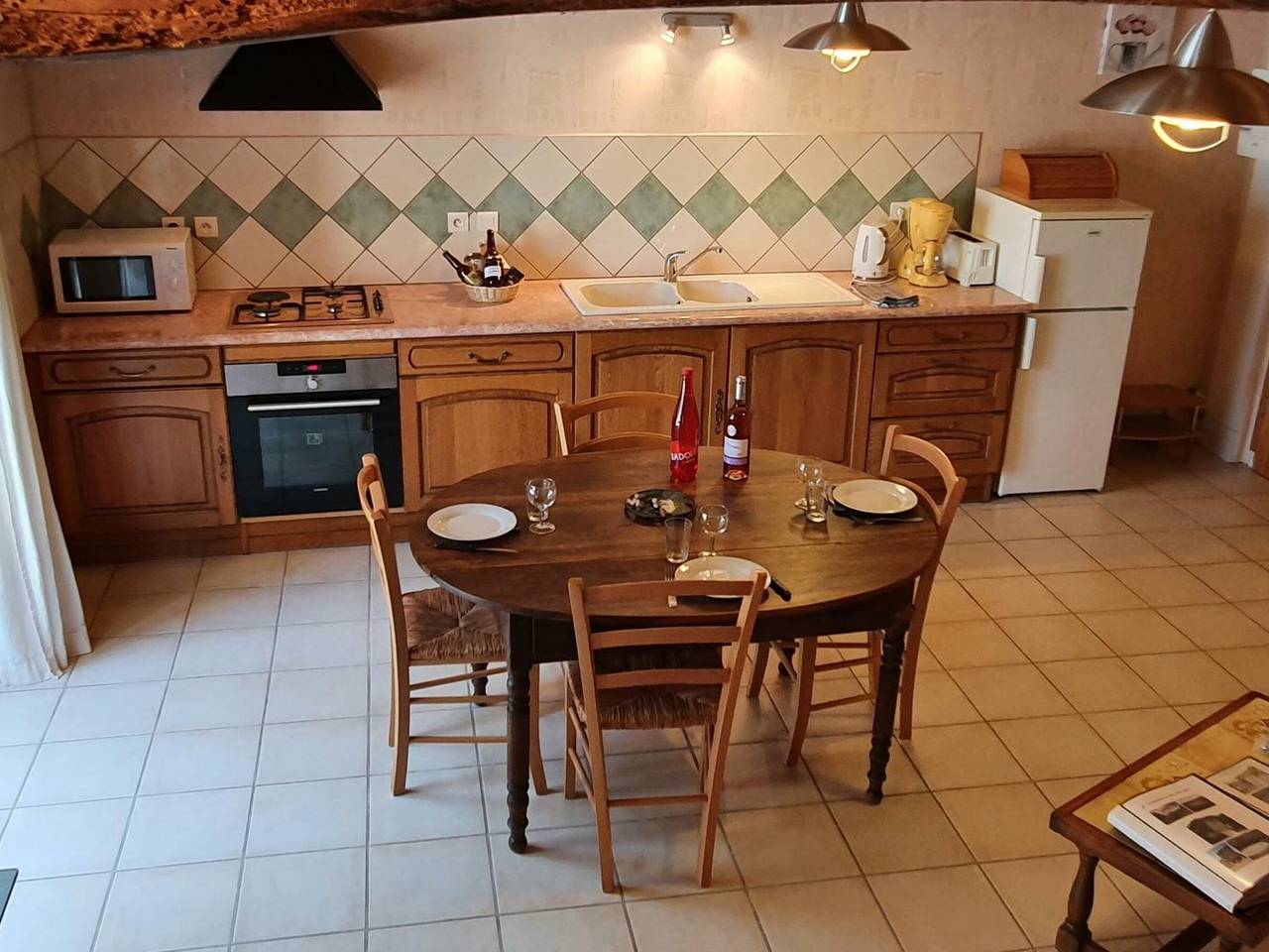 Gîte 11 pers., charme rural, internet, animaux admis in Saint-Paul-de-Vézelin, Région de Roanne