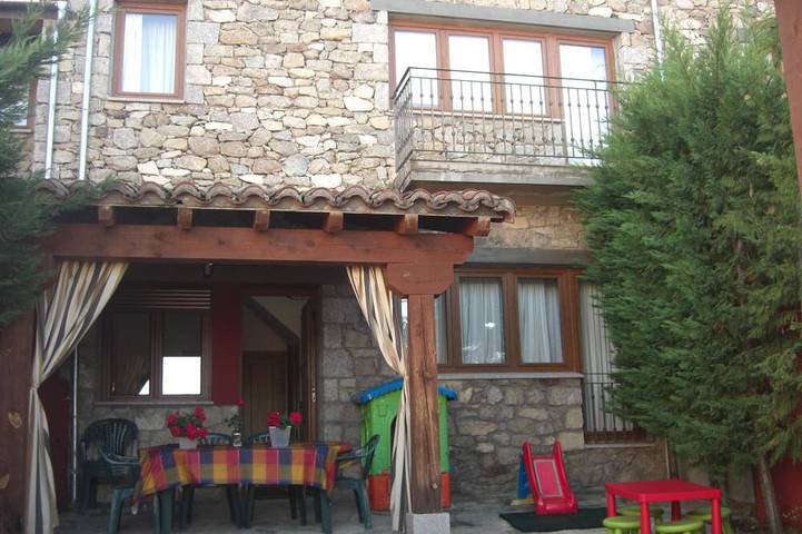 Cottage für 7 Personen, mit Terrasse und Garten - 1