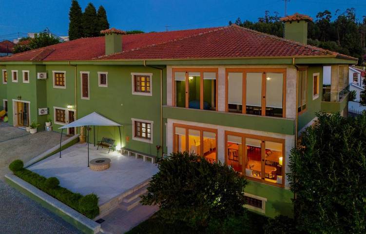 Location de vacances pour 2 personnes, avec piscine et balcon ainsi que jardin et vue dans Paços de Ferreira - 4