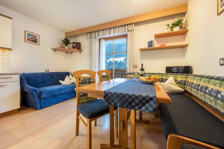 Hütte für 6 Personen, mit Balkon und Garten