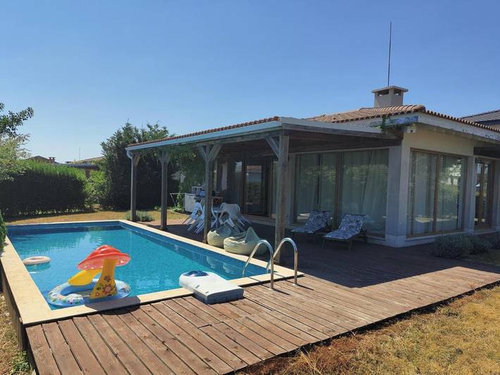 Casa rural para 6 personas, con piscina además de jardín y terraza en Bulgaria