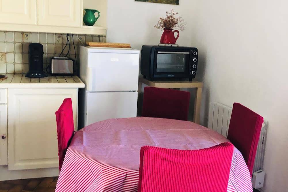 Appartement De Vacances pour 5 Personnes dans Saintes-Maries-de-la-Mer, Parc naturel régional de Camargue