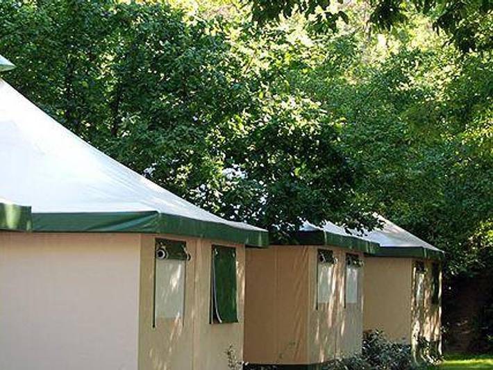 Tente pour 5 personnes, avec bassin pour enfant dans l' Aude - 4