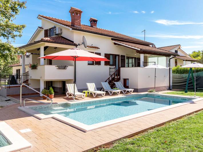 Ferienhaus für 8 Personen in Skropeti