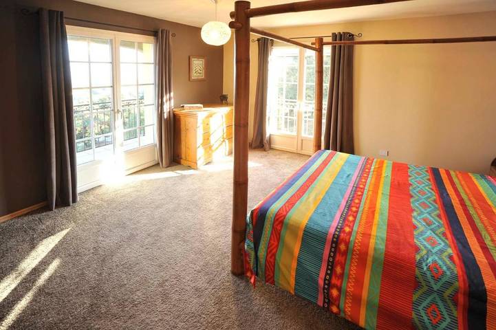 Location de vacances pour 12 personnes, avec piscine et bassin pour enfant ainsi que jardin et vue à Le Boulou - 3