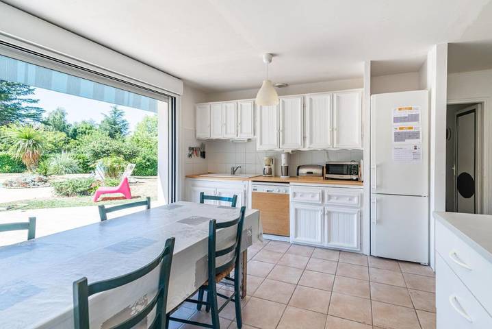 Location de vacances pour 9 personnes, avec piscine ainsi que terrasse et jardin à Sainte-Foy-d'Aigrefeuille - 3