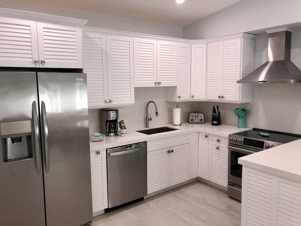 New Caribbean home. Resort access to pool in Upper Matecumbe Key, Islamorada