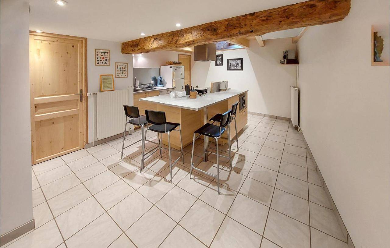 Appartement entier, Two-Bedroom Apartment in Les Estables, Parc naturel régional des Monts d'Ardèche