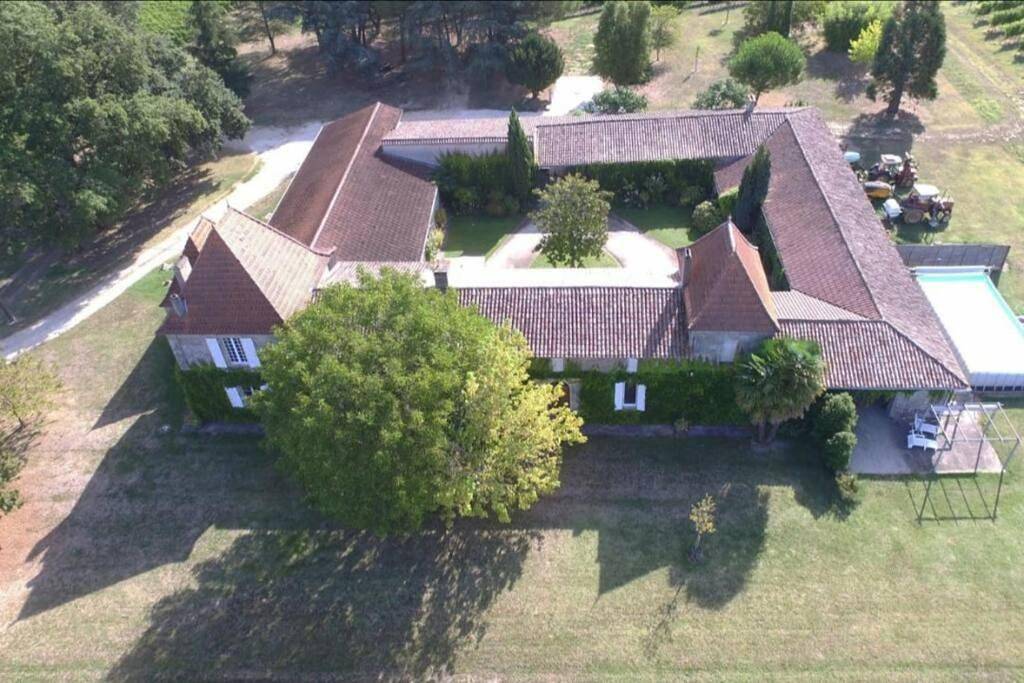 Appartement entier, La Fricatour au Domaine de Brandeau in Blasimon, Région de Langon