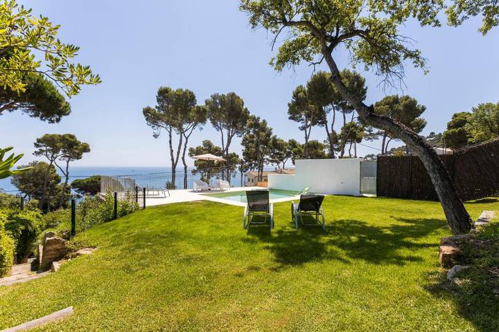 Villa pour 8 personnes, avec piscine ainsi que jardin et vue, animaux acceptés dans Calella de Palafrugell