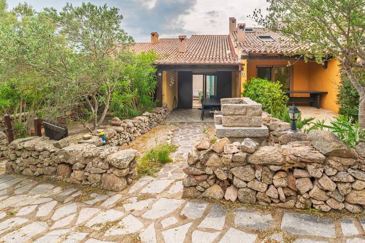 Location de vacances pour 8 personnes, avec Jardin dans Olbia - 2