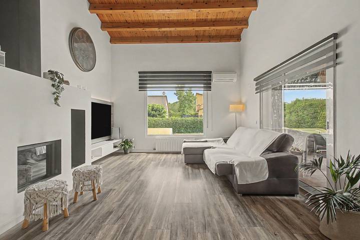 Casa vacacional “Cal Piano” con privada, Wi-Fi y aire acondicionado in Palol de Rebardit, Pla de l'Estany