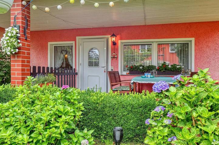 Ferienhaus für 4 Personen, mit Terrasse in Großwoltersdorf