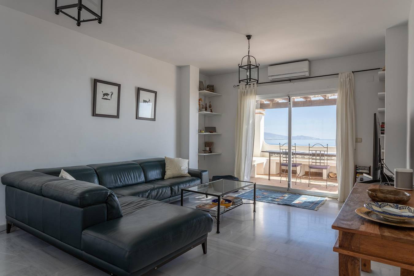 Vacation Home "Ático Vista del Mar" with Sea View, Pool, Wi-Fi, A/C & Terrace in La Herradura, Almuñecar