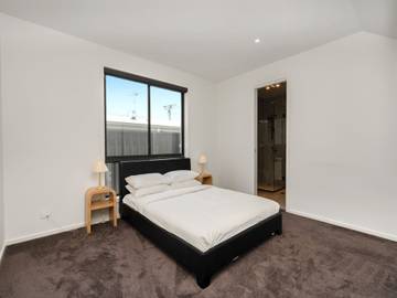 Holiday Rental for 10 People in Canberra, New South Wales, Photo 4