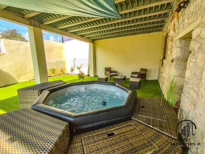 Location de vacances pour 6 personnes, avec Balcon et Jacuzzi ainsi que Terrasse et Jardin à Sainte-Croix (Tarn) - 3