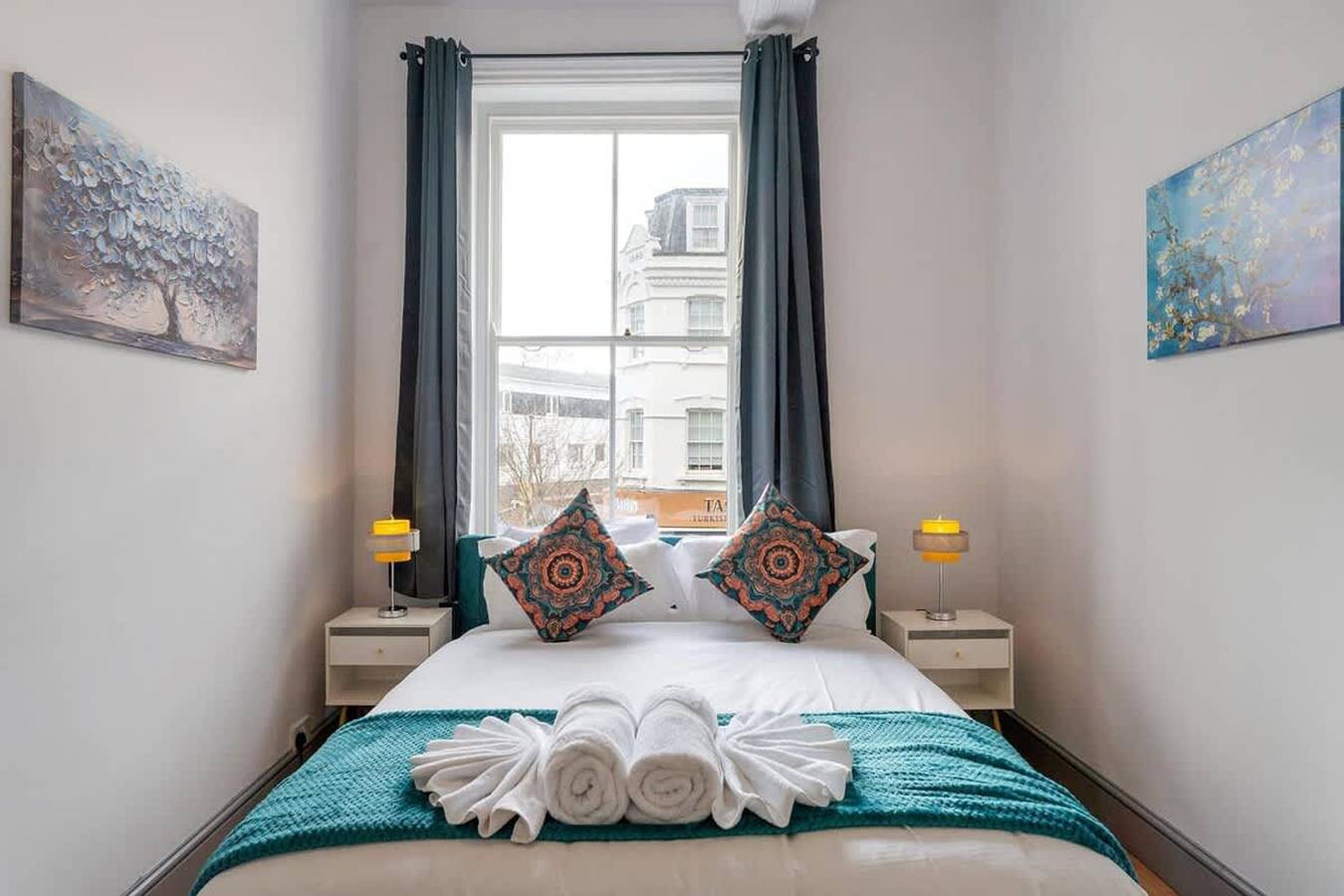 Entire apartment, Stylish 2 Br Flat near Brick Lane  London Sleeps 4 in Bethnal Green, London