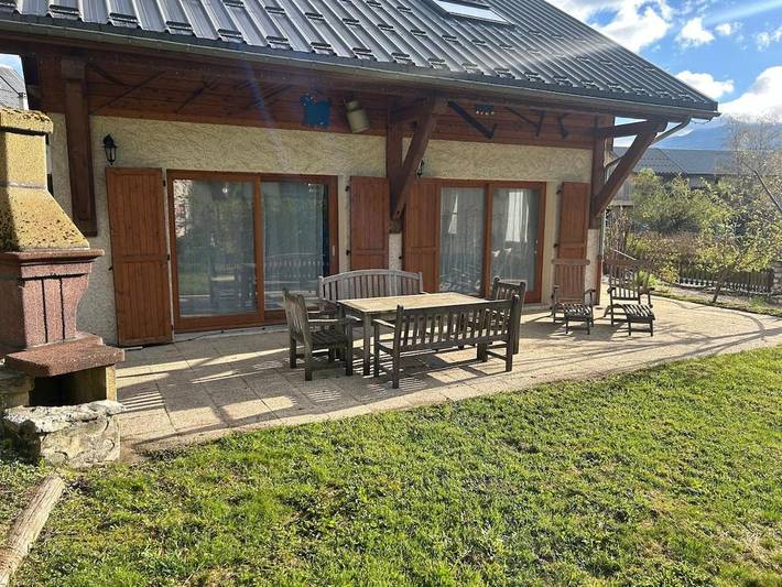 Gîte pour 8 personnes, avec terrasse et vue dans Office De Tourisme De Correncon En Vercors - 3