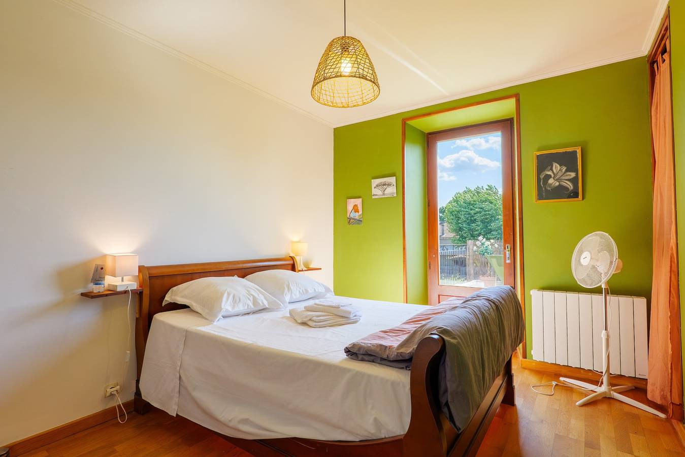 Maison d'hôte - 'Nature D'Art' avec piscine privée, terrasse privée et Wi-Fi in Ruoms, Ardèche