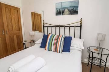 Holiday Home for 8 People in Aberdovey, Cardigan Bay, Photo 4