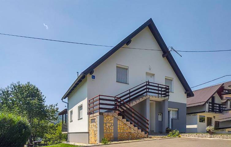 Ferienhaus für 9 Personen, mit Garten und Terrasse - 1