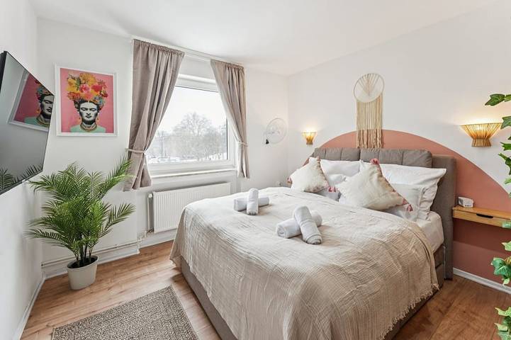 Ganze Wohnung, Hellohome I Wohlfühl Design I Boxspring I Parkplatz I City Apartment Happy in Viewegs Garten- Bebelhof, Braunschweig