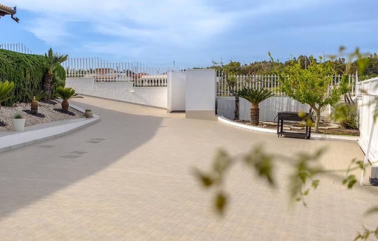 Casa vacanza per 6 persone, con giardino e terrazza nonché piscina - 1