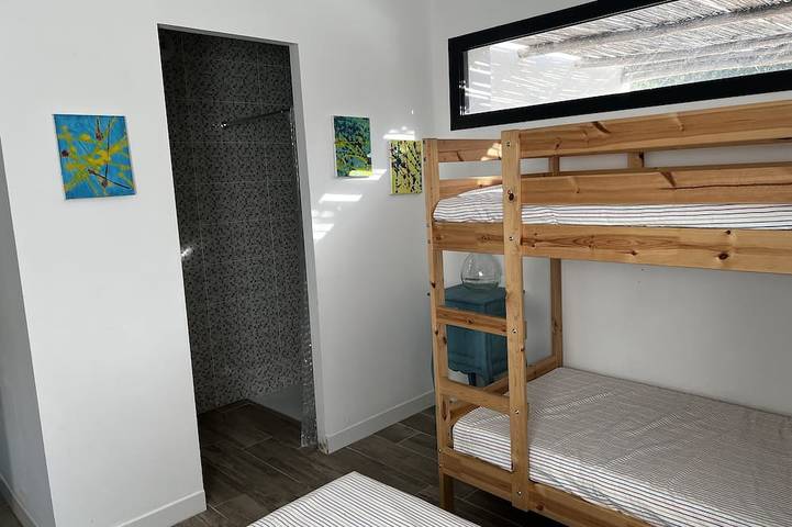 Location de vacances pour 6 personnes, avec jardin dans Plage De L Ovu Santu - 3