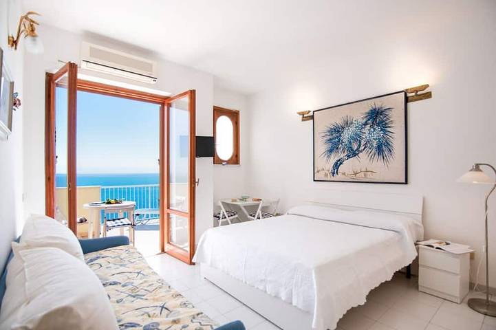 Appartamento intero, Edera with a beatiful Sea View Terrace in Tovere, Amalfi