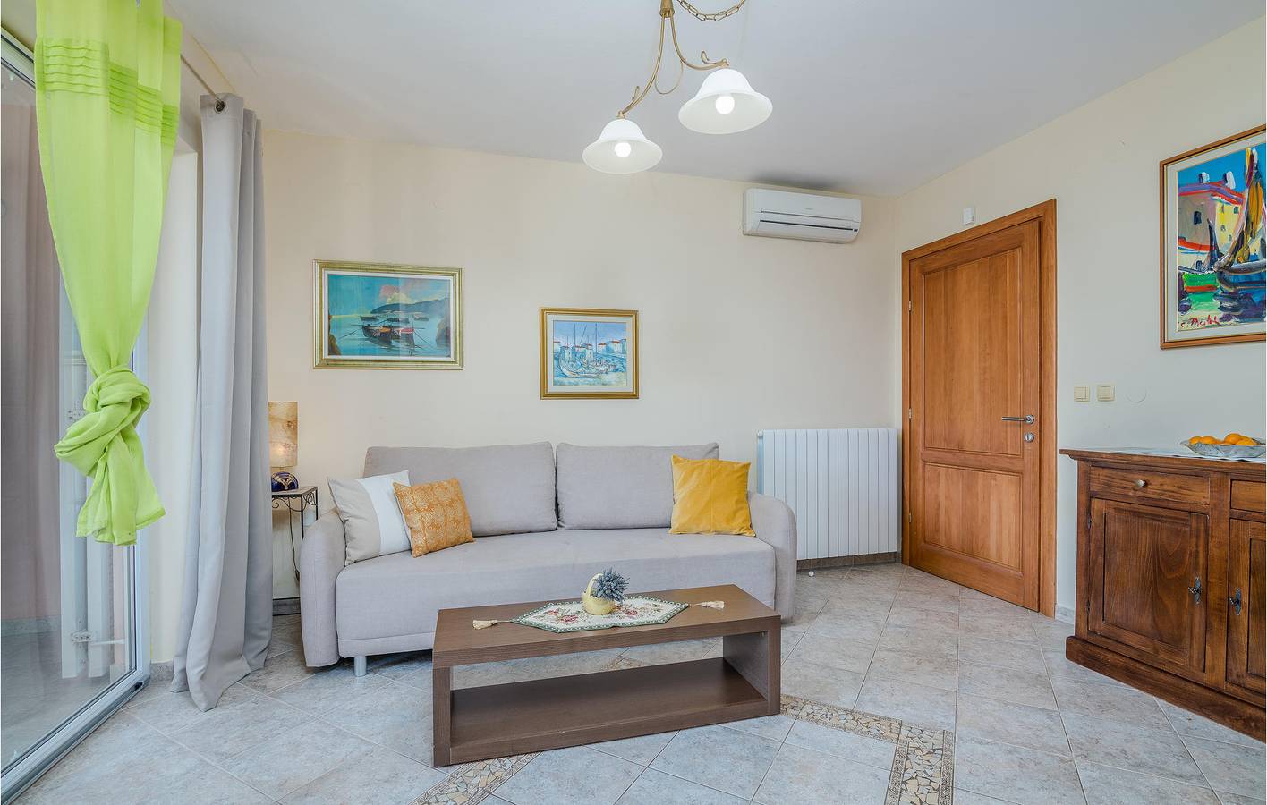 Ganze Ferienwohnung, Ferienwohnung für 4 Personen mit Terrasse in Cizici, Krk