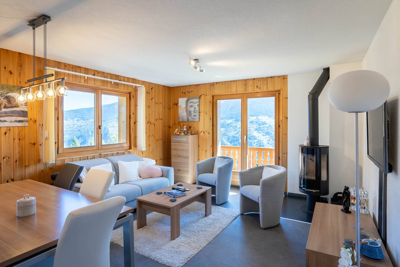 Entire apartment, Mélèzes A-30 - Apartment 3.5 room(s) in Les Masses, Hérémence