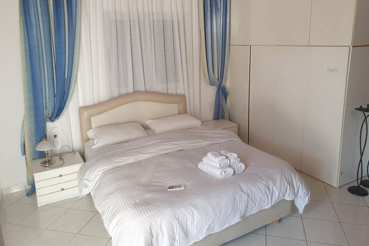 Studio pour 3 personnes, avec balcon