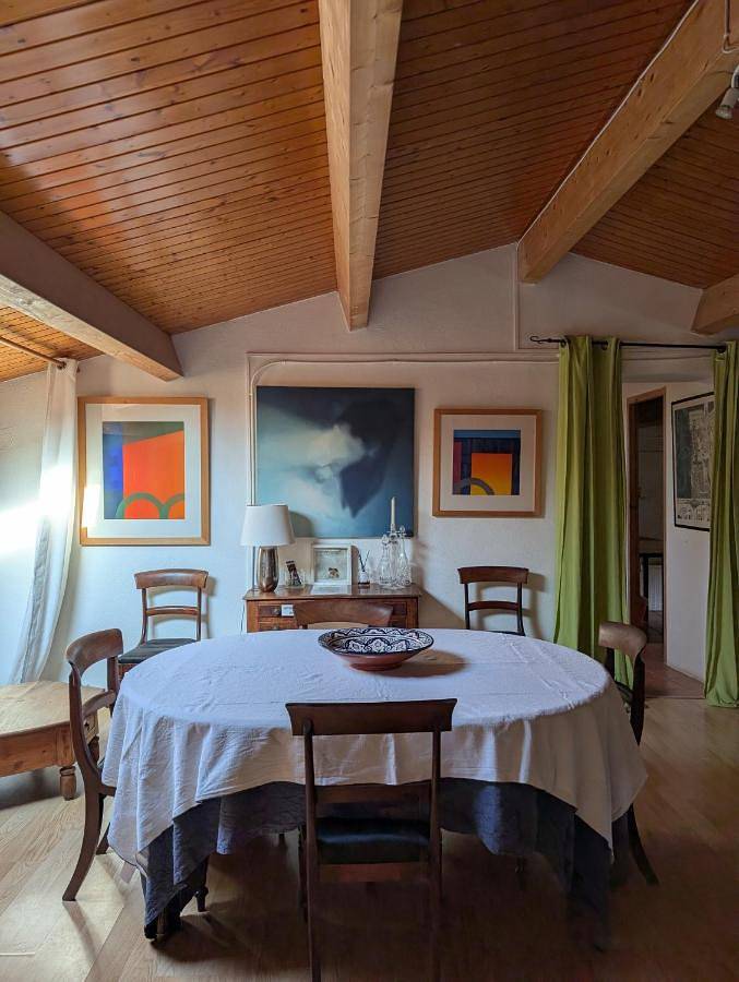 Gîte pour 10 personnes, avec Terrasse ainsi que Jardin et Piscine dans Bages - 4