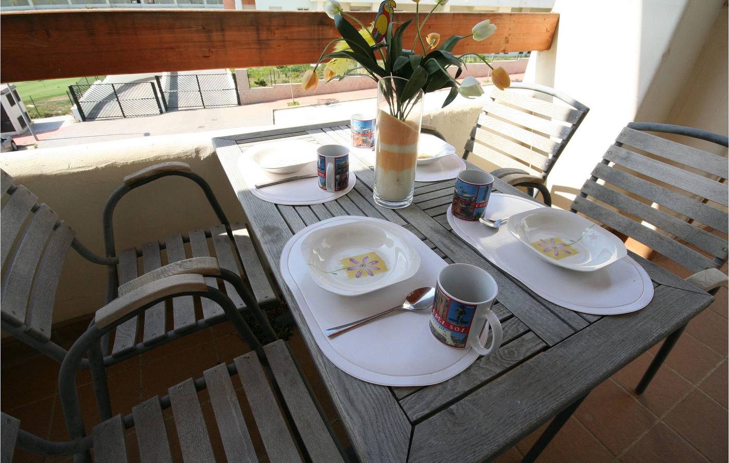 Entire holiday apartment, Poolside Terrace Apartment: 2.5km to Bil Bil Beach in Torrequebrada, Benalmádena