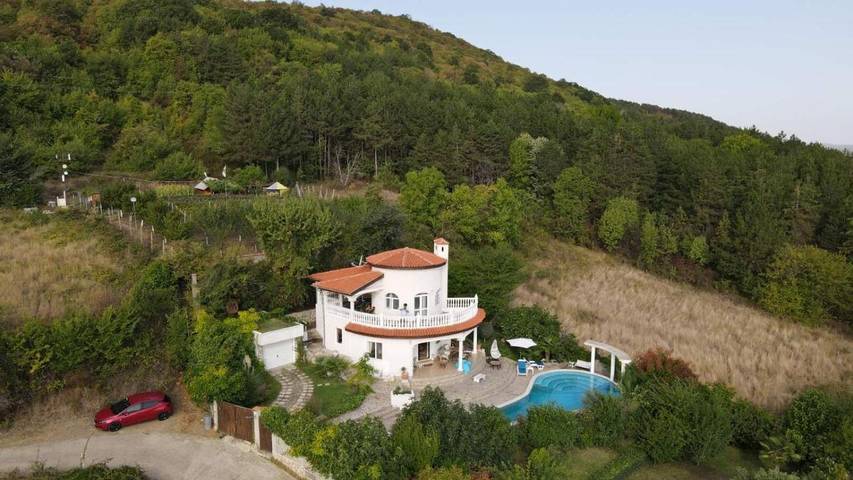 Villa pour 7 personnes, avec vue et piscine ainsi que sauna et jardin, animaux acceptés en Bulgarie - 4