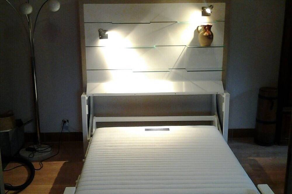 Chalet De Montagne At 1170 m Hameau De La Commune De Orelle. Summer Winter in Orelle, Region Saint-Jean-de-Maurienne