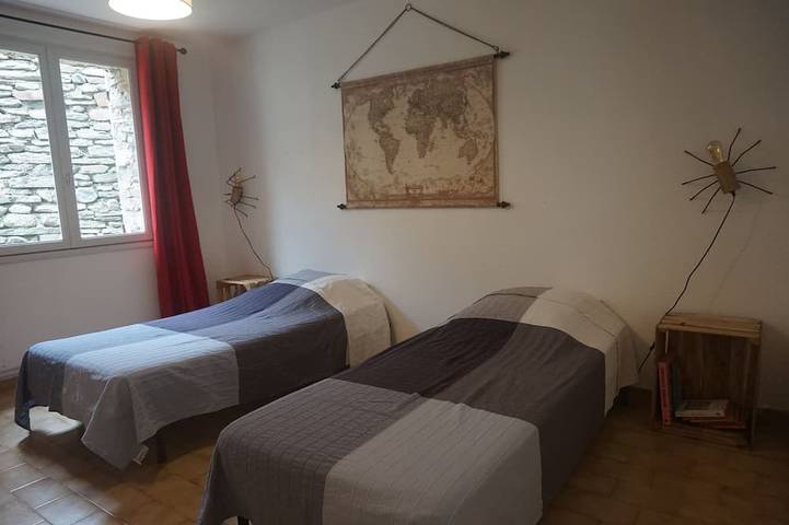 Gîte pour 4 personnes, avec jardin et terrasse, animaux acceptés à Sumène - 3