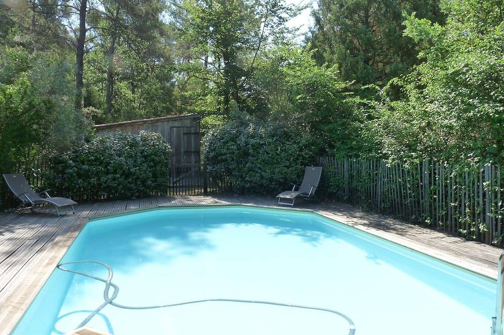 In the heart of nature, a welcoming nest with swimming pool to recharge your batteries in Barjols, Brignoles region