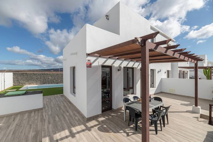 Holiday home for 11 people, with Balcony and Garden in Playa Blanca