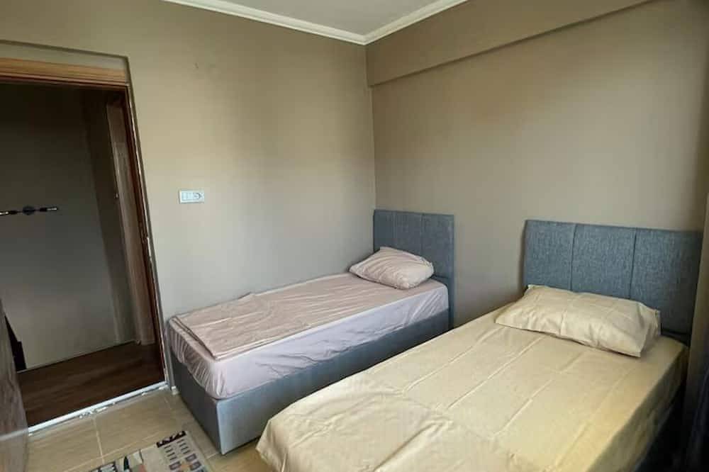 Denize 5 Dakika Mesafede, Merkezde Konforlu Villa in Kusadasi, Provinz Aydın