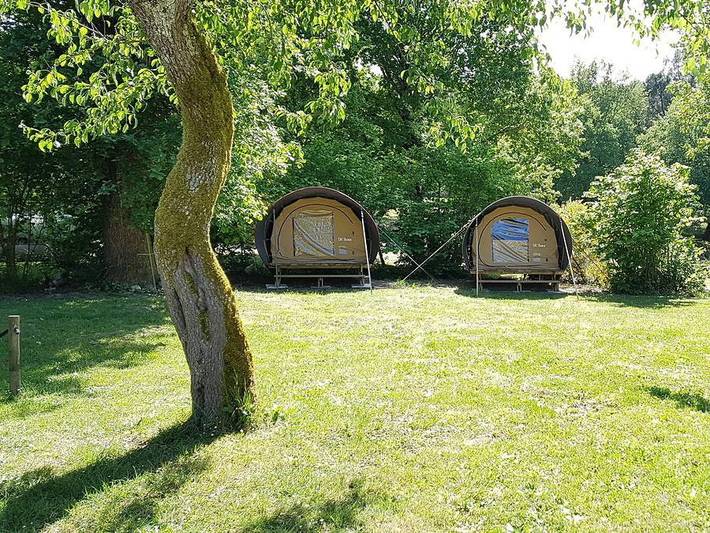 Tente pour 2 personnes, avec bassin pour enfant en Gironde - 3