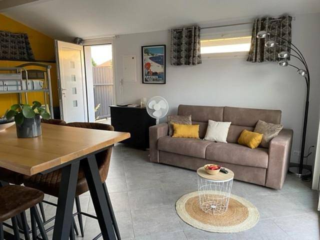Gîte pour 4 personnes, avec terrasse dans Golf de Chiberta
