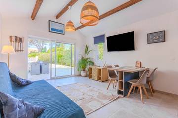 Appartement De Vacances pour 4 Personnes dans Bormes-les-Mimosas, Région de Toulon, Photo 1